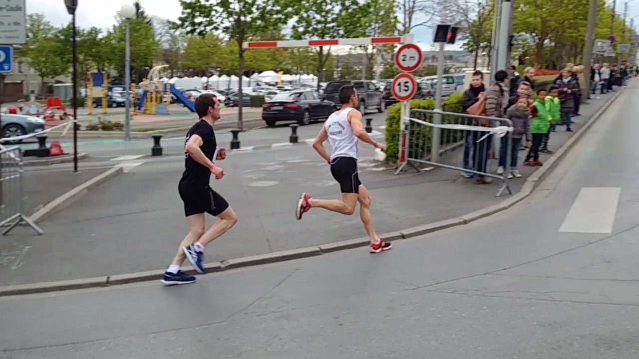 10 kms Epernay 29 04 2016 / type foulée