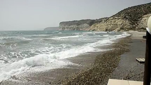 _DSC1962 Kourion, côte calcaire, mer sur galets CLIP réduit