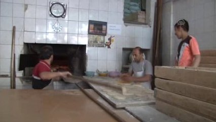 Kavurucu Sıcağa Rağmen Oruçlarını Aksatmıyorlar