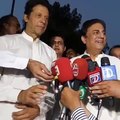 Imran Khan Welcomes Naeem Bukhari in PTI