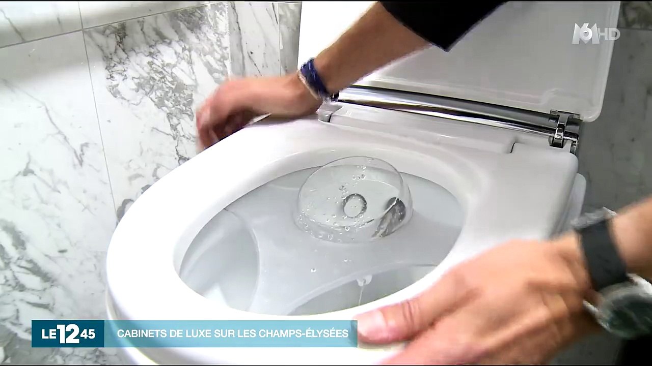 Il est souvent difficile de trouver des toilettes en centre-ville