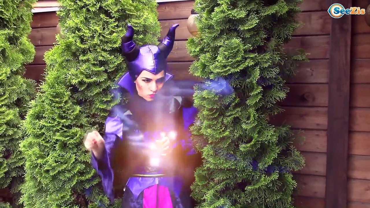 Spiderman & Frozen Elsa w/ Batman - SuperHeroes in Real Life Compilation! Maleficent Mermaid
