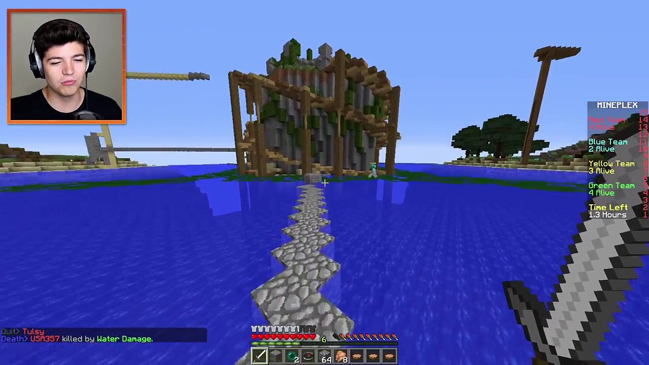 CRAZY 3v2 MINECRAFT SKY BATTLE!