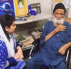 Aseefa Bhutto Zardari visits Abdul Sattar Edhi to inquire after his health