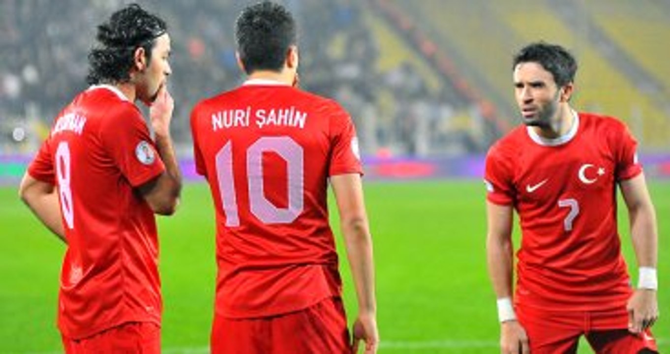 A Milli Futbol Takımında, Nuri Şahin Antrenman Sırasında Sakatlandı