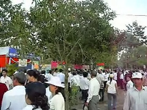 25 NAM HUYNH DOAN GIAO DAN DAMINH XUAN LOC - TIEP BUOC CHA ANH.AVI