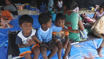 Las autoridades indonesias preparan la expulsión de un barco cargado de inmigrantes