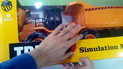 Uzaktan Kumandalı DEV Damperli Kamyon ile Kum Taşıma ve Yük Boşaltma Operasyonu