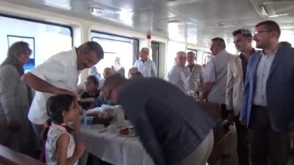 AK Parti Grup Başkanvekili Turan Muhtarlarla Bir Araya Geldi