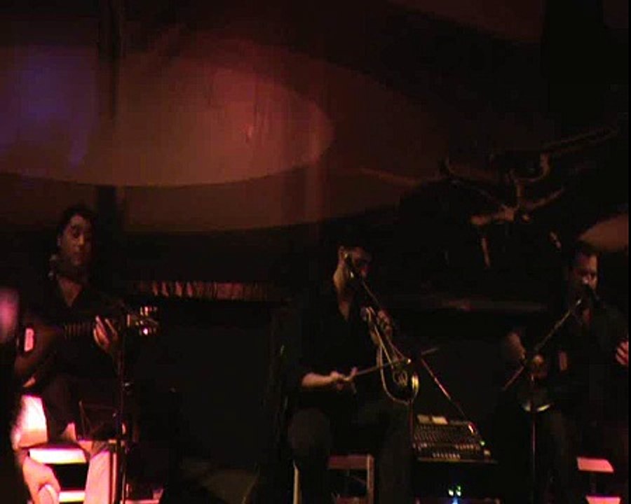 ΑΓΓΕΛΑΚΗΣ-ΦΡΑΡΟΙ (ΠΡΟΒΑ 26-12-09) 1.wmv