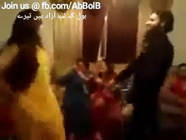 Molvi With Girls -- Shmeful Act