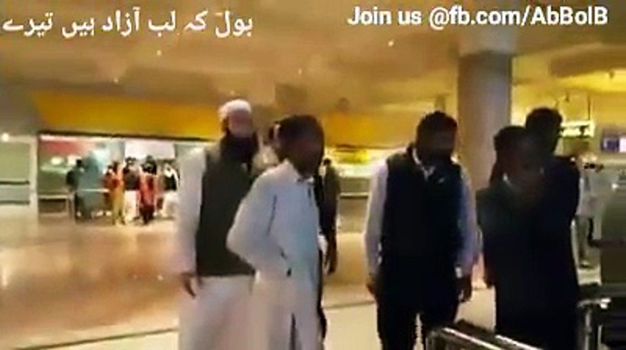 Junaid Jamshed Ko Jotay Per Gaye