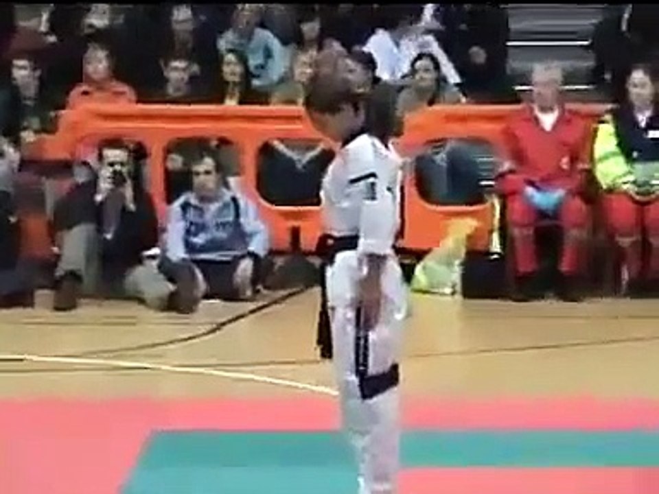 Shaolin Martial Arts - How to show Respect (Bakar Warraich)