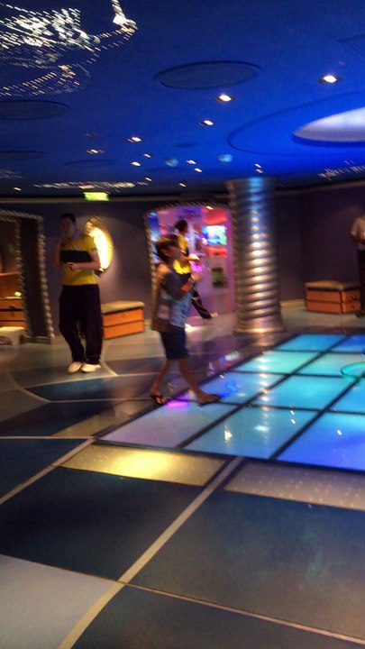 Découverte du club enfant sur le Disney Dream