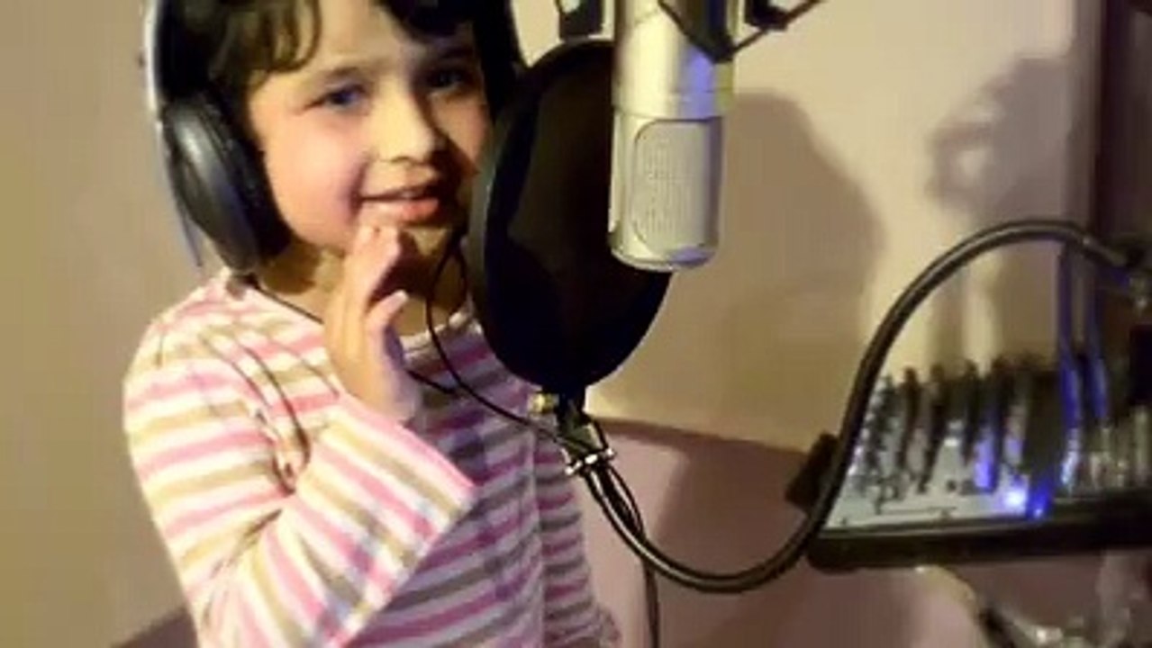 (1) 3 Years Old Little Baby Singing Sun Rha He Na To... - Uos university of sargodha