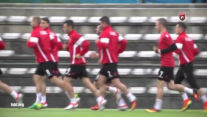 KUQEZINJTE KERKOJNE TE SHKRUAJNE HISTORINE SONTE NE LYON PERBALLE RUMANISE LAJM