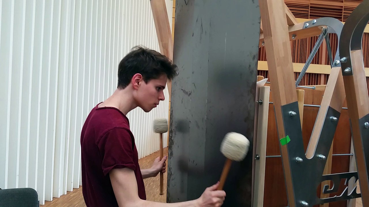 Loic joue du Veme à la Maison de l'Orchestre Metz