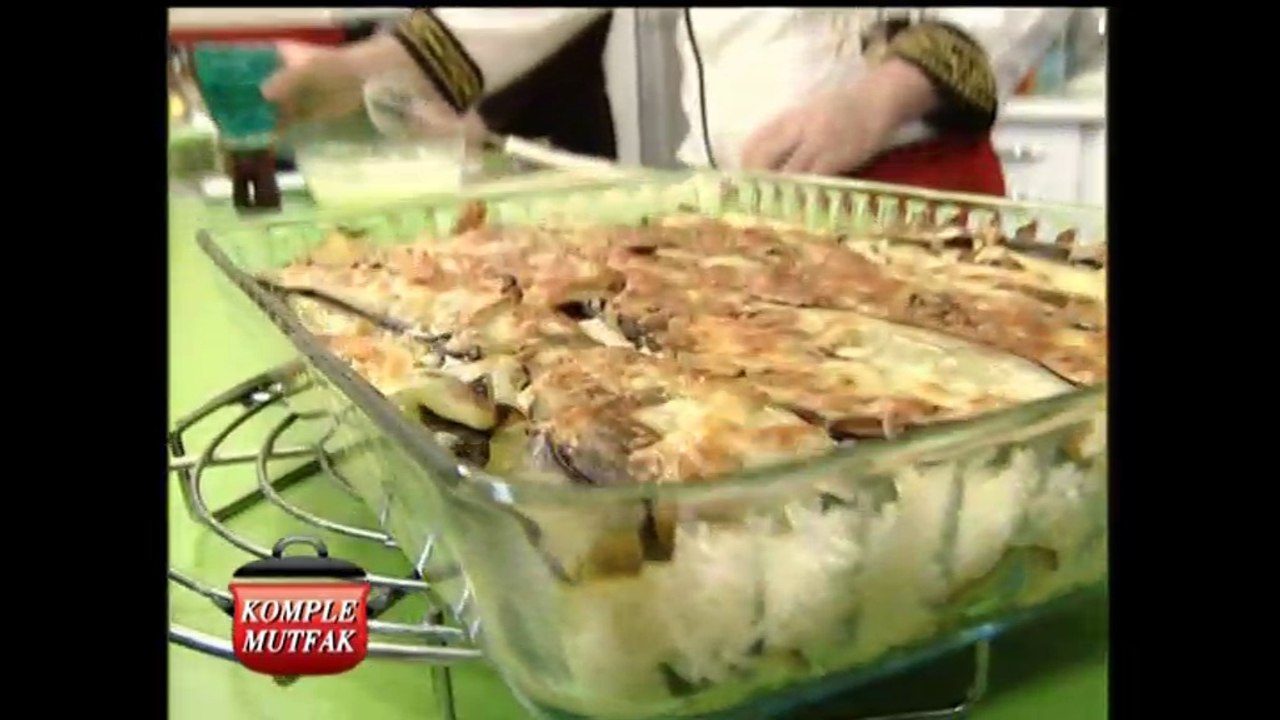 PATLICANLI PİLAV BÖREĞİ