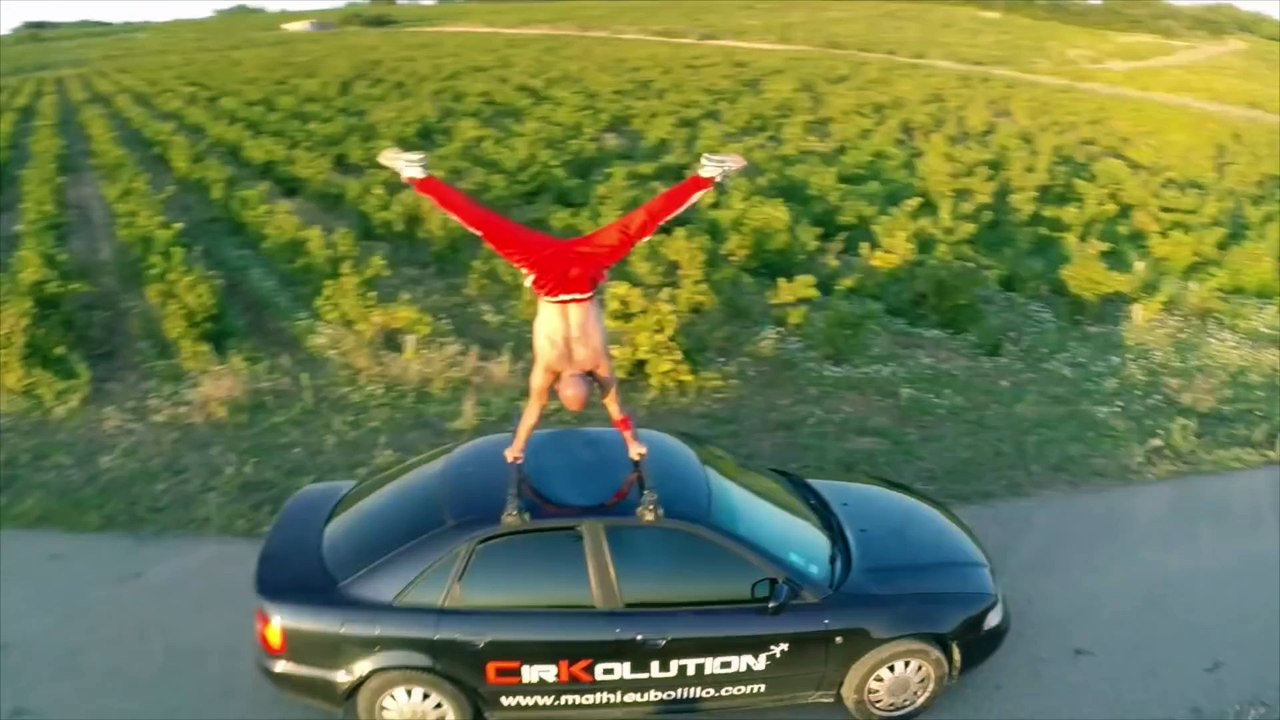 TOP FIVE HANDSTANDS ¦ PEOPLE ARE AWESOME