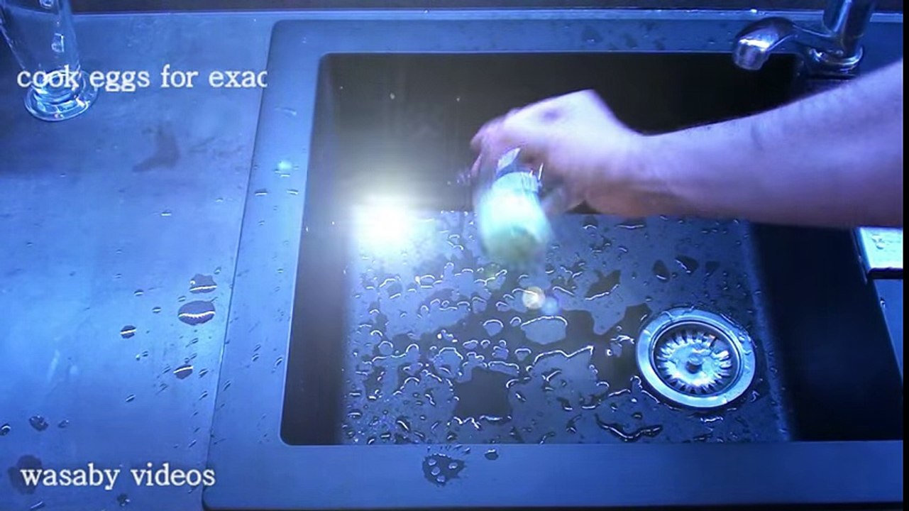 Cool Science Experiments you can do with Eggs. 7 Simple Life Hacks with EGGS at home.