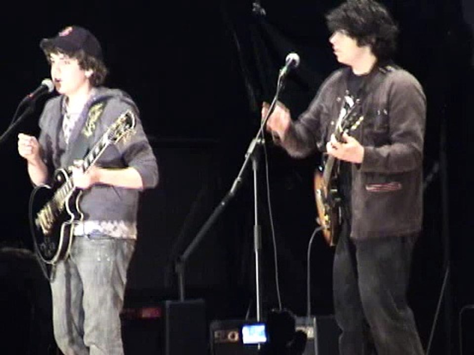 Last Bus to Alcatraz - Unhinged @ talent show 3/28/08