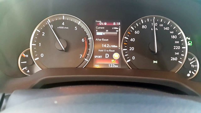 Lexus RX 200t 2016 phong cách khác biệt