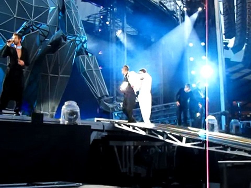 Take That - talking bit Live @ Hampden Park 23-06-2011