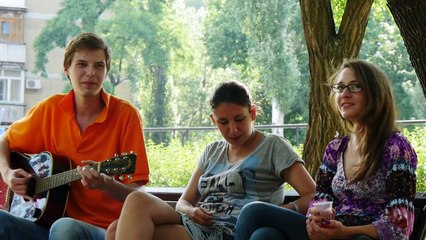 парень доеб...ся - Донецк 21.06.15 (набережная)