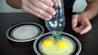 How To Separate Egg Yolk From Egg White Food Hacks