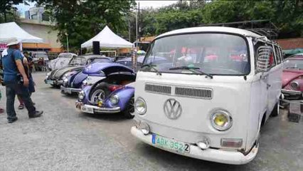 Aficionados del motor celebran el Día Mundial del Volkswagen en Manila