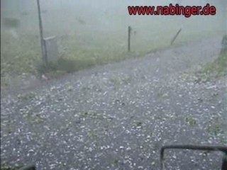 Puissant orage avec grêle et front de rafale