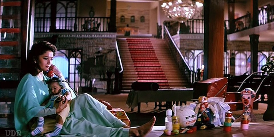 Mujhse Judaa Hokar - Salman Khan & Madhuri Dixit - Hum Aapke Hain Koun