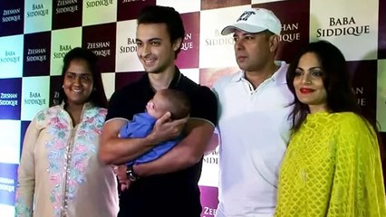 Arpita Khan With Husband Aayush & Baby @ Baba Siddique Iftar Party 2016