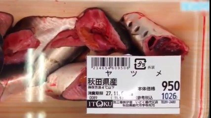 Balık reyonunda şoke eden görüntü!