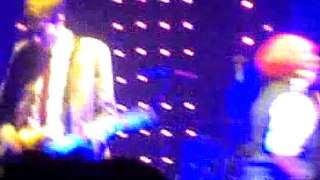 Mark Ronson live in birmingham 2007- we can work it out