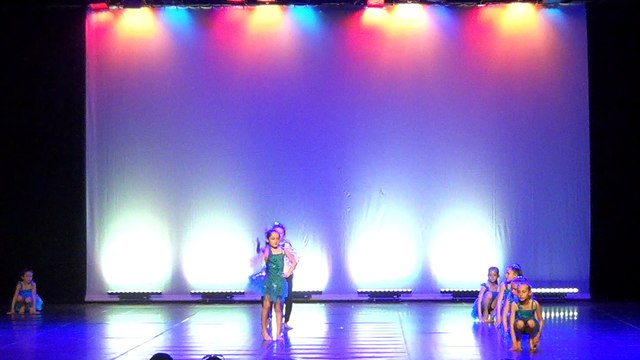 15 - La vie ce n'est pas d'attendre que les orages passent c'est d'apprendre comment danser sous la pluie