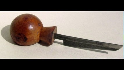 Des objets sortent du silence