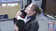 Elle n'a pas vu son chien depuis deux ans, mais quand ils se revoient... Leur retrouvaille est pleine d'émotion !