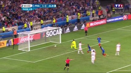 Les enfants des Bleus fêtent le but de Payet
