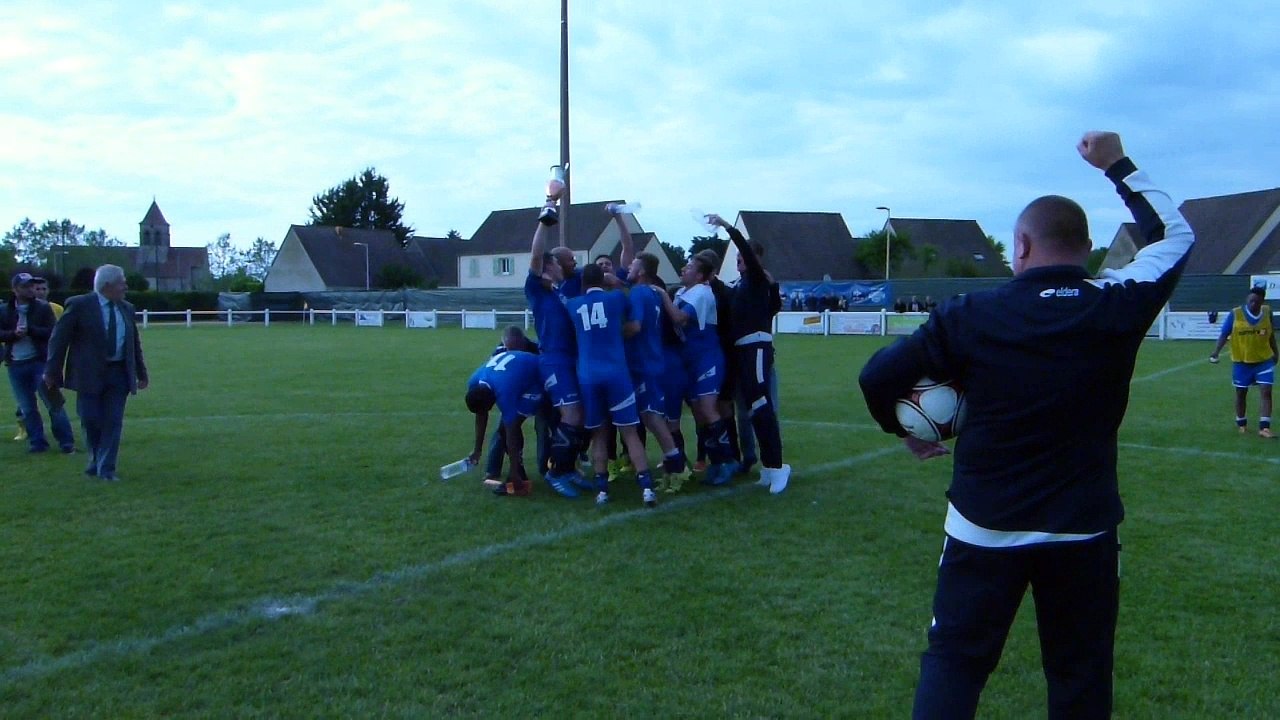VAINQUEUR 3 à 1 DE L'AS GENNETINES EN  CHALLENGE JEAN VIDAL