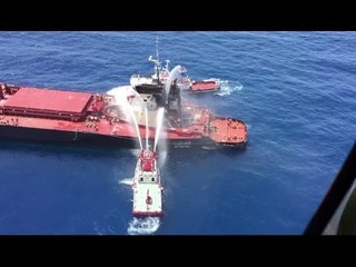 Gioia Tauro (RC) - Incendio a bordo del rimorchiatore "Ursa Major" (19.06.16)