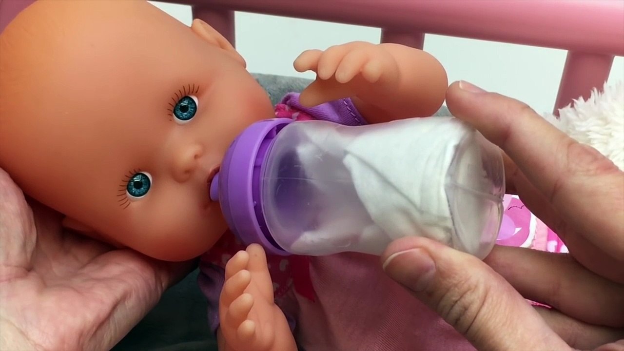 Spiderbaby Vomits On Daddy Spiderman_47