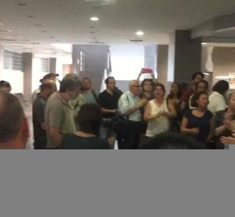 Yayın yönetmenlerinin tutuklanmasına tepki: Baskılar bizi yıldıramaz!