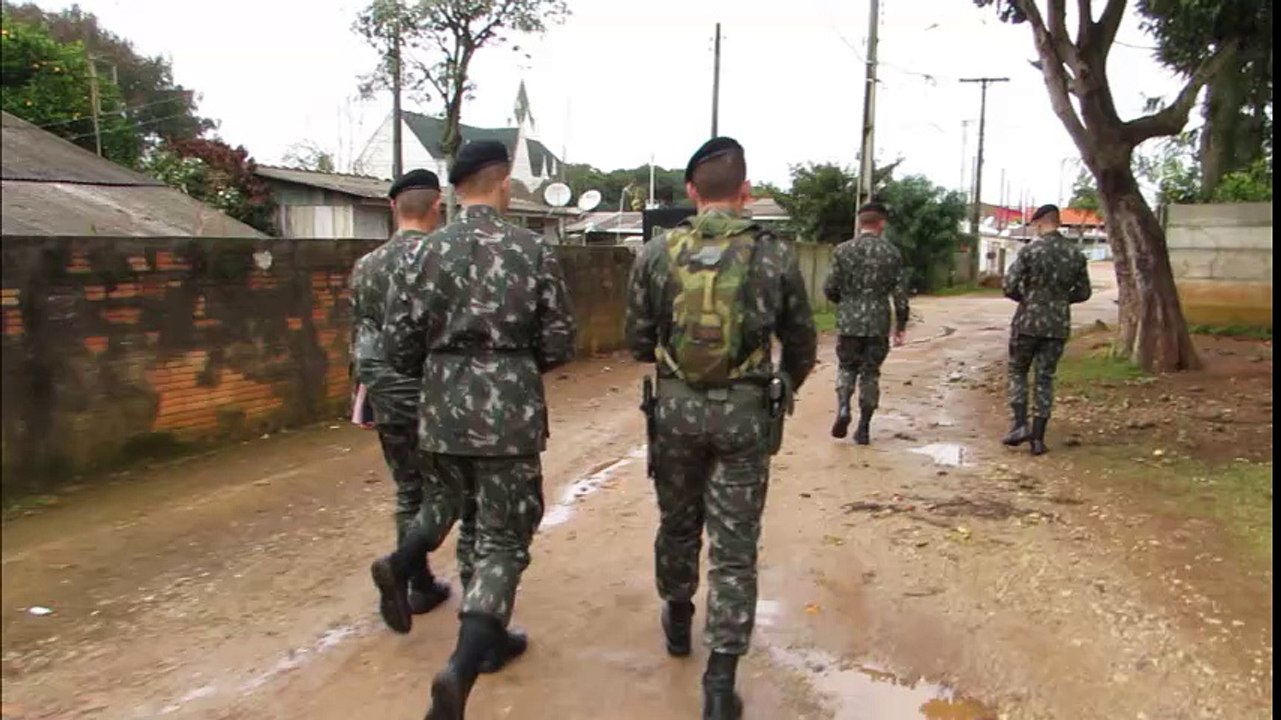Exército e Saúde promovem mutirão contra a dengue em PG