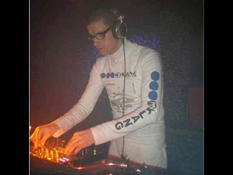 Too Much - rec . by MISTER 3 KLANG ( Prog. Dubtechno 2016 )