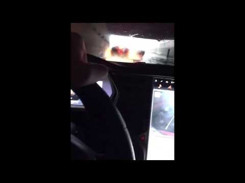 Tesla Model S Swims Through Flooded Tunnel