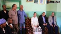 محافظ المنيا يلتقي أهالي المختطفين في ليبيا