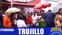 En Trujillo también se vieron largas colas para validar sus firmas