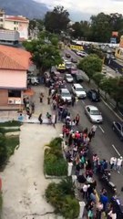 Vea la cola que se formó  en Mérida para validar las firmas