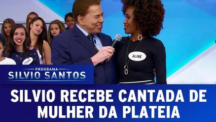 Silvio recebe cantada de mulher da plateia